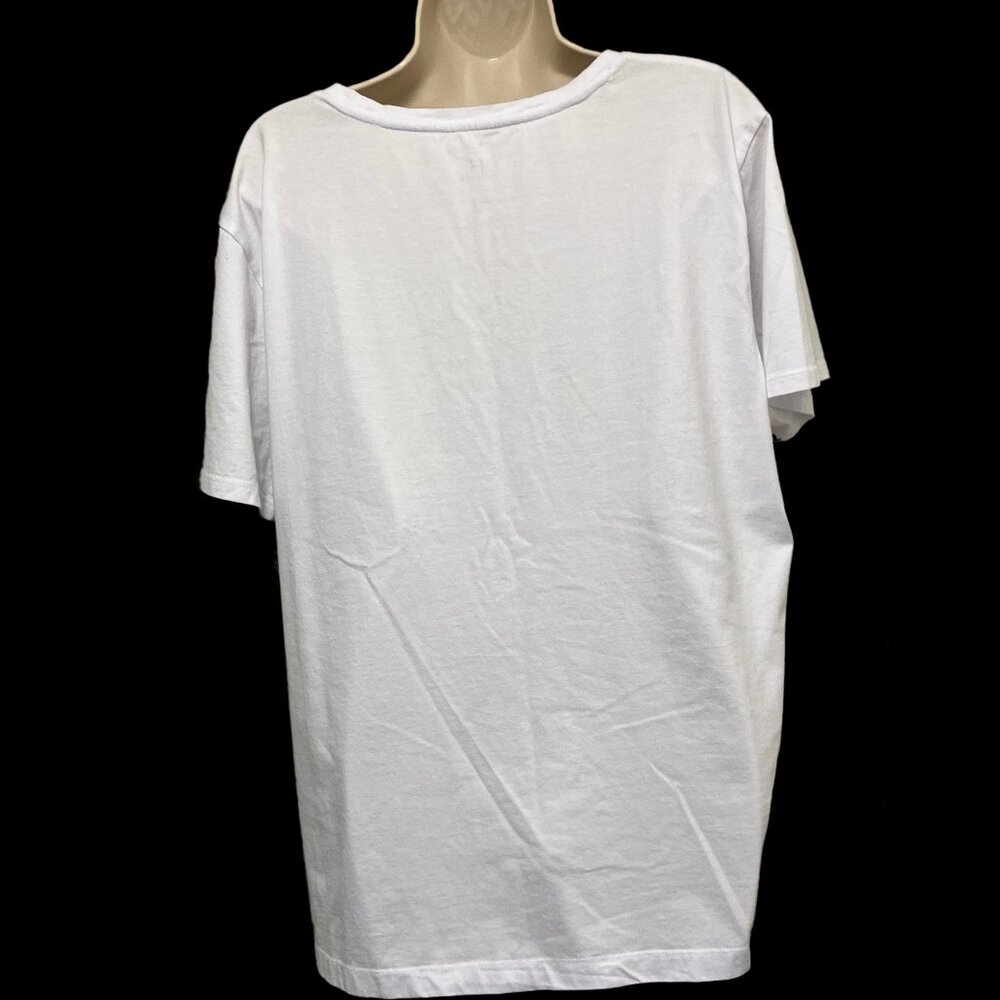 EUC Halston Graphic T-Shirt Size: 3XL - Picture 3 of 5